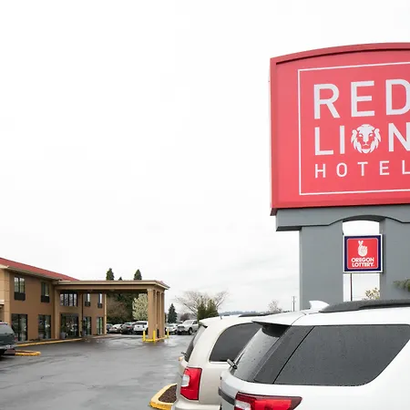 Red Lion Hotel Portland Airport-3